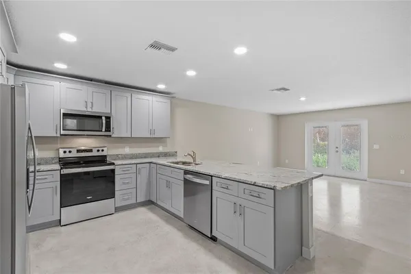 $1,850 | 921 East Clifford Avenue, Eustis, FL 32726