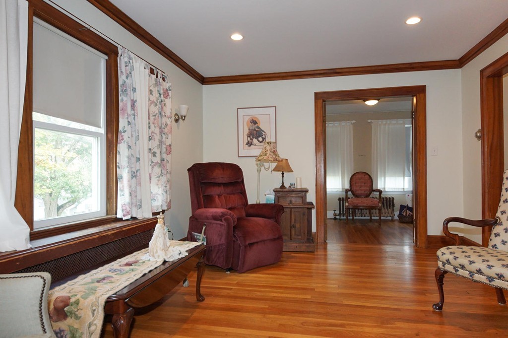 44 Argyle Road Arlington, MA 02476 - Photo 3 of 23 Gallery Image 3