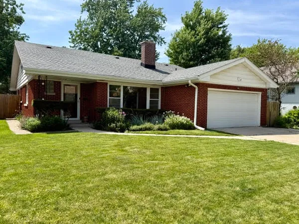$465,000 | 3326 Prairie Avenue, Brookfield, IL 60513