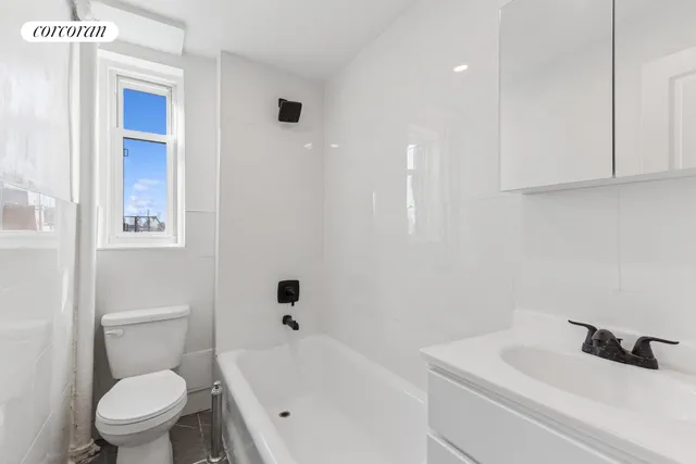 $899,000 | 233 West 99th Street, Unit 20B | Upper West Side