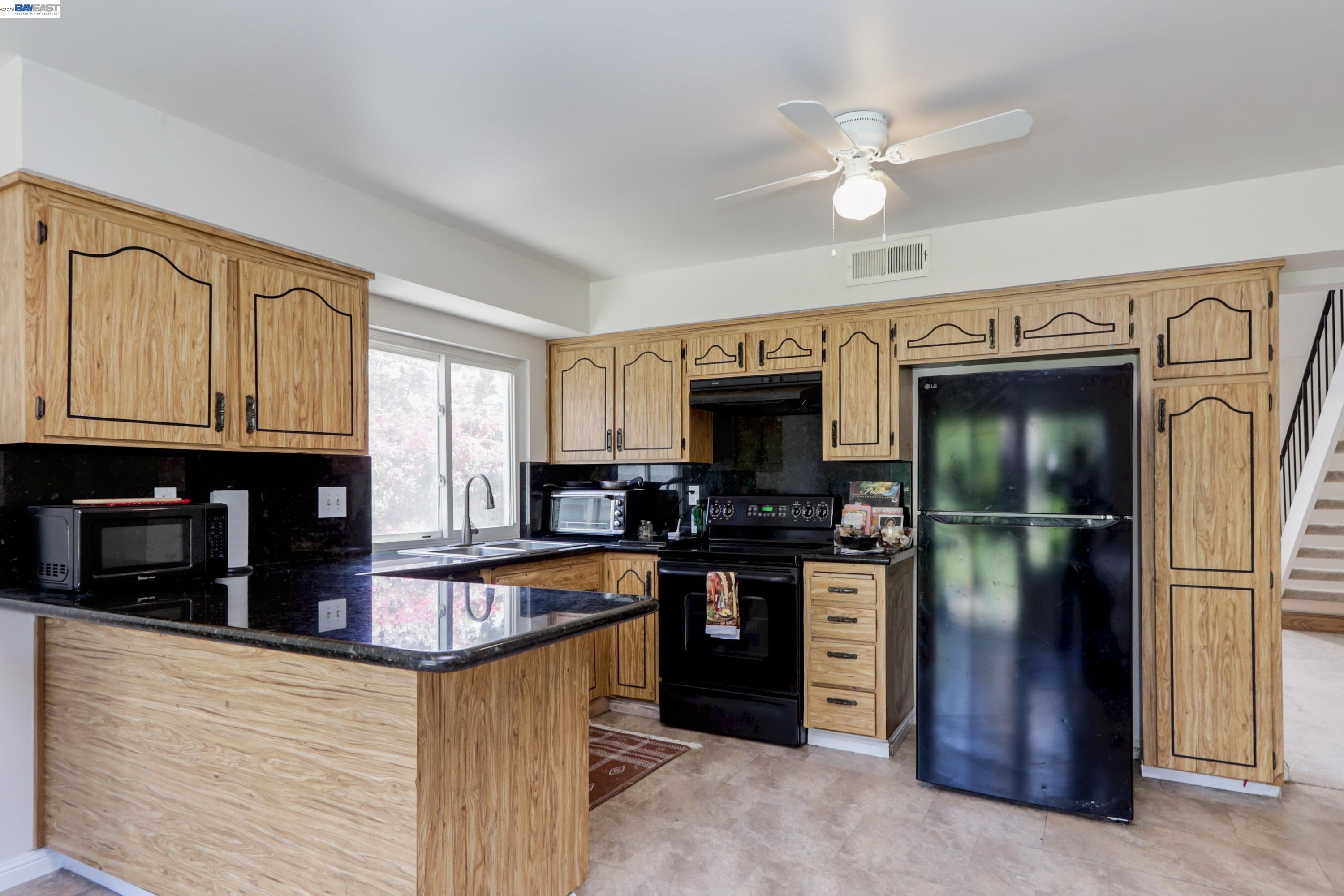 36276 Cedar Boulevard Newark, CA 94560 - Photo 13 of 41