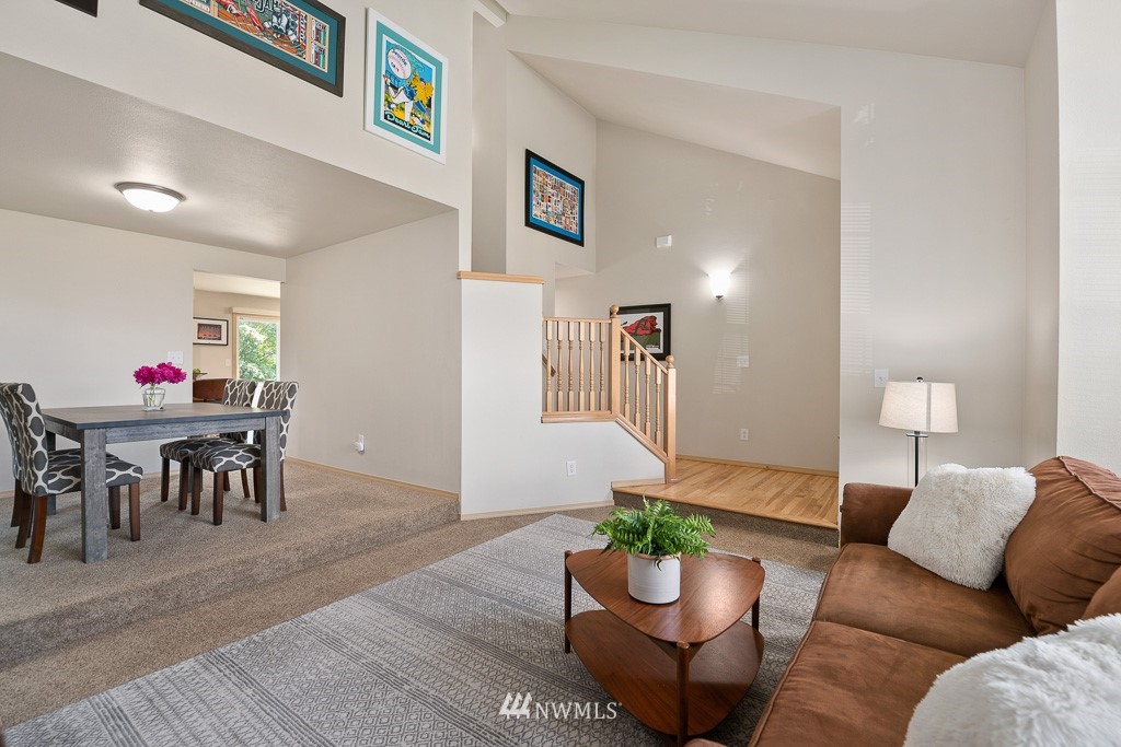 4433 Northeast 2nd Lane Renton, WA 98059 - Photo 8 of 30