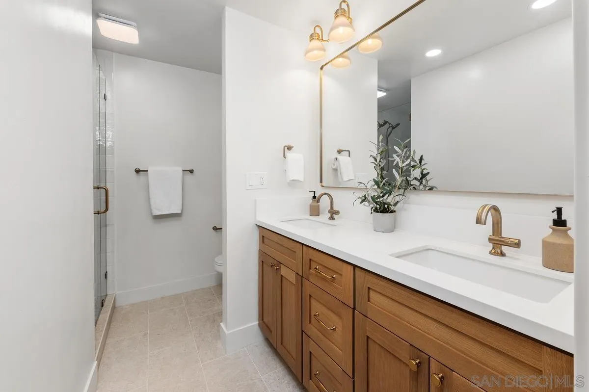 16519 Gabarda Road San Diego, CA 92128 - Photo 18 of 37