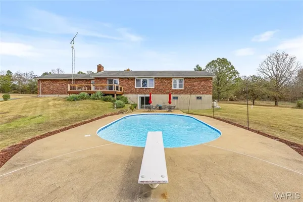 $635,000 | 1535 Hwy H, Farmington, MO 63640