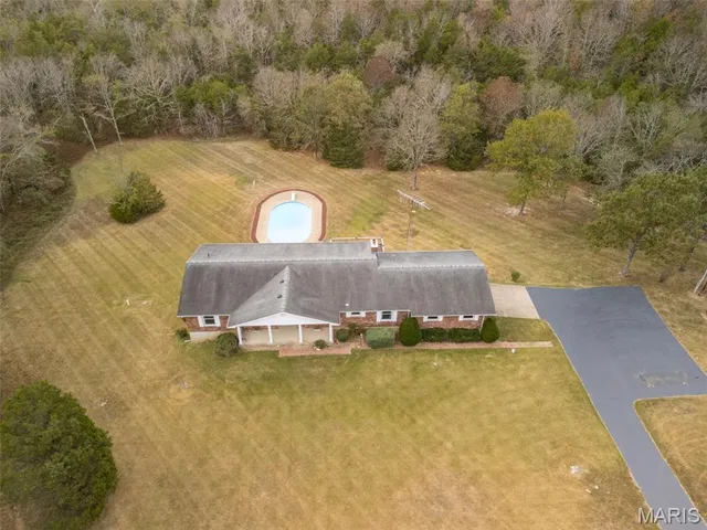 $645,000 | 1535 Hwy H, Farmington, MO 63640