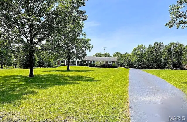 $645,000 | 1535 Hwy H, Farmington, MO 63640