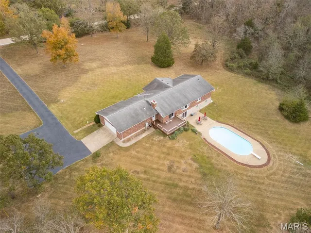 $645,000 | 1535 Hwy H, Farmington, MO 63640