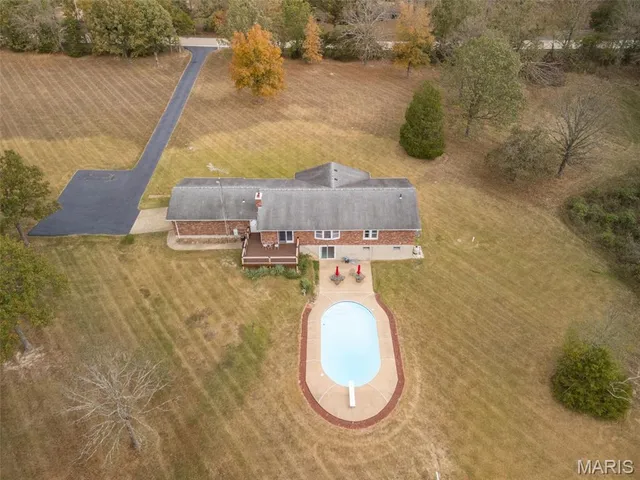 $645,000 | 1535 Hwy H, Farmington, MO 63640