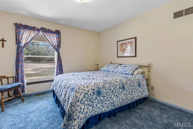 $645,000 | 1535 Hwy H, Farmington, MO 63640