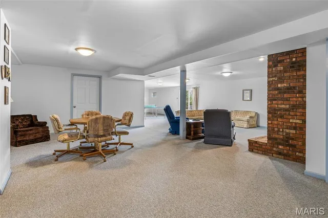 $645,000 | 1535 Hwy H, Farmington, MO 63640