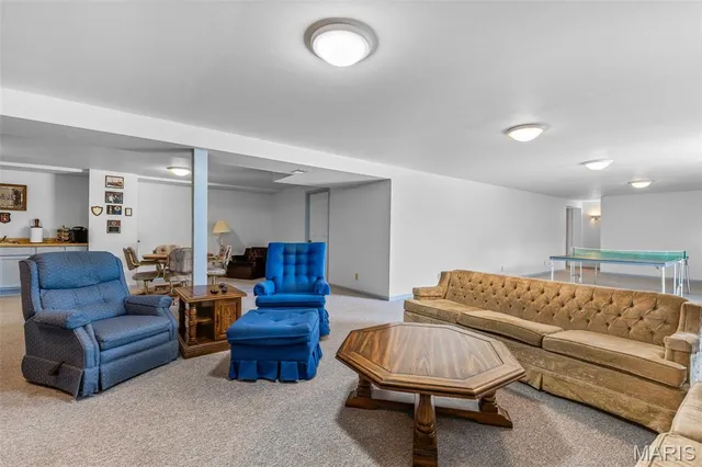 $645,000 | 1535 Hwy H, Farmington, MO 63640