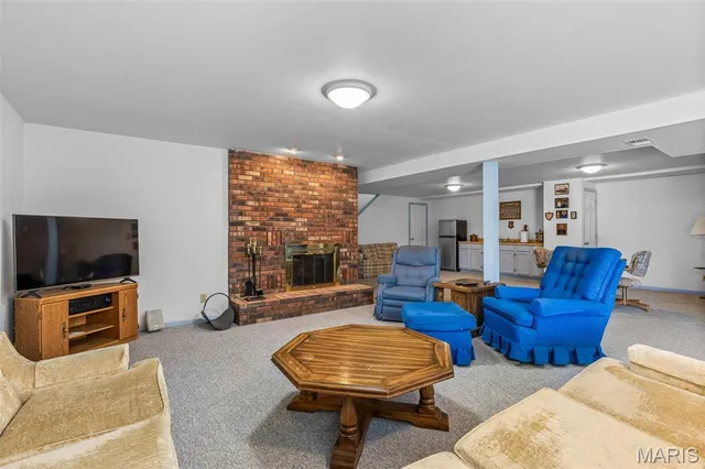 $645,000 | 1535 Hwy H, Farmington, MO 63640