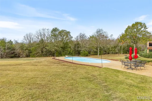 $645,000 | 1535 Hwy H, Farmington, MO 63640