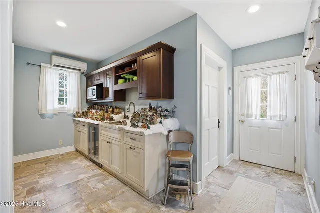 $2,700,000 | 6266 Richlands Highway, Richlands, NC 28574