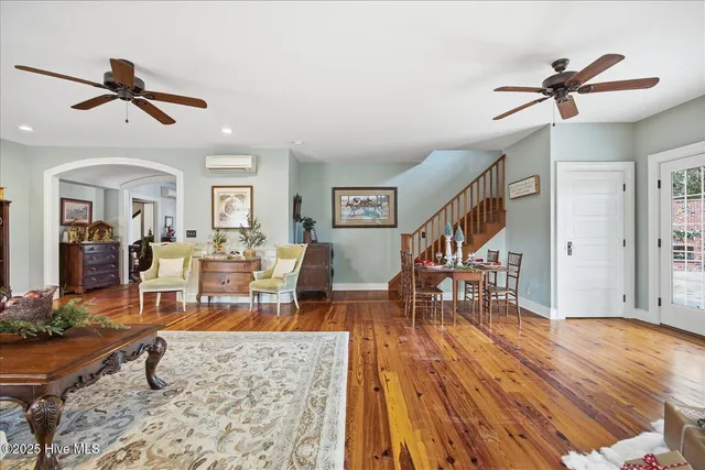 $2,700,000 | 6266 Richlands Highway, Richlands, NC 28574