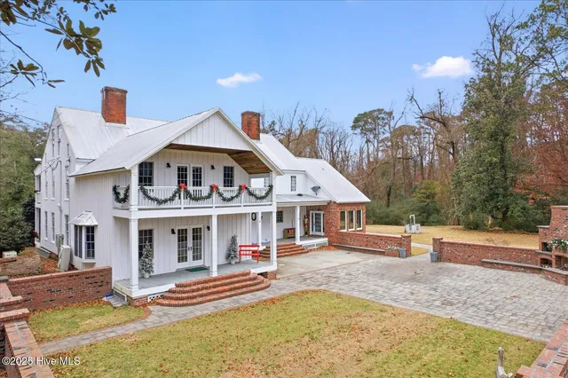 $2,700,000 | 6266 Richlands Highway, Richlands, NC 28574