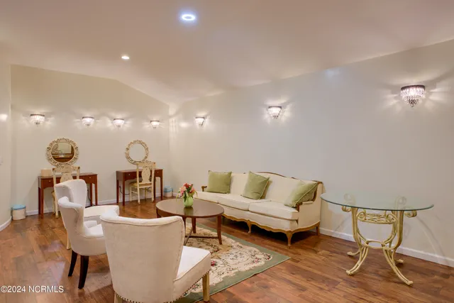 $2,700,000 | 6266 Richlands Highway, Richlands, NC 28574