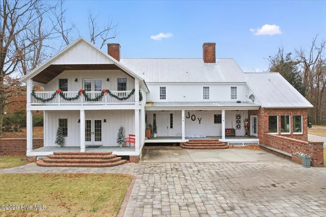 $2,700,000 | 6266 Richlands Highway, Richlands, NC 28574