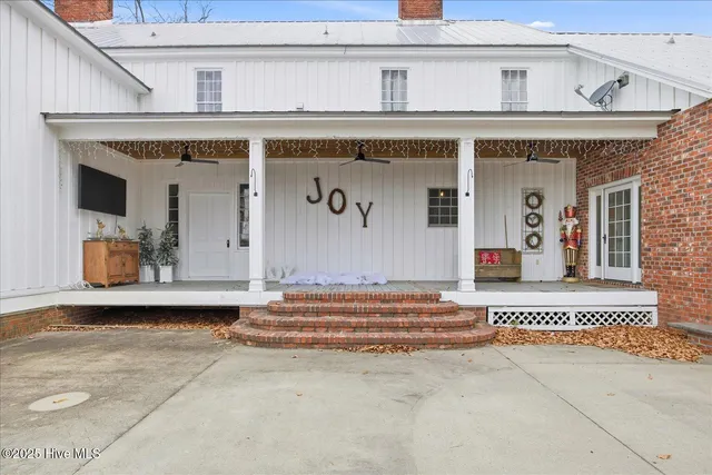 $2,700,000 | 6266 Richlands Highway, Richlands, NC 28574