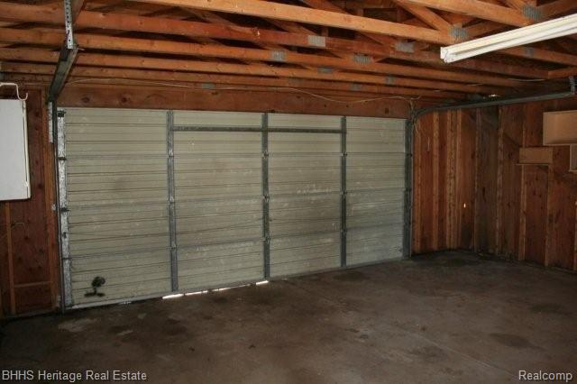 156 Eleanor Road Highland, MI 48356 - Photo 16 of 17 Garage