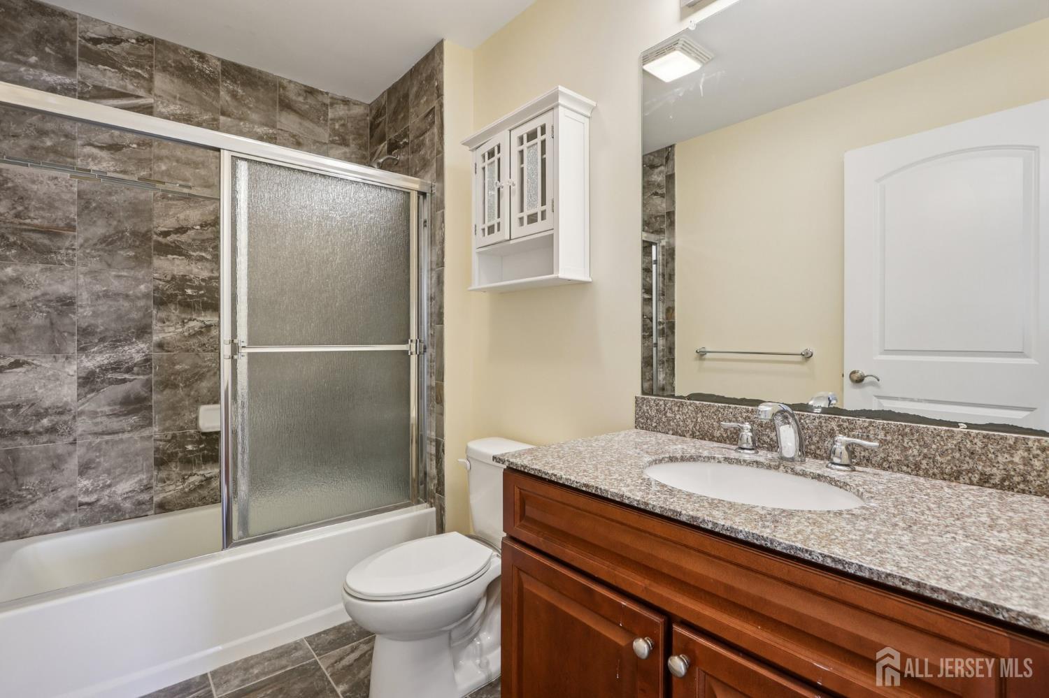 32 Cinder Road, Unit 3 Edison, NJ 08820 - Photo 26 of 39