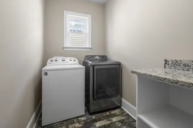 $2,595 | 2561 Lantana Lane, Tallahassee, FL 32311