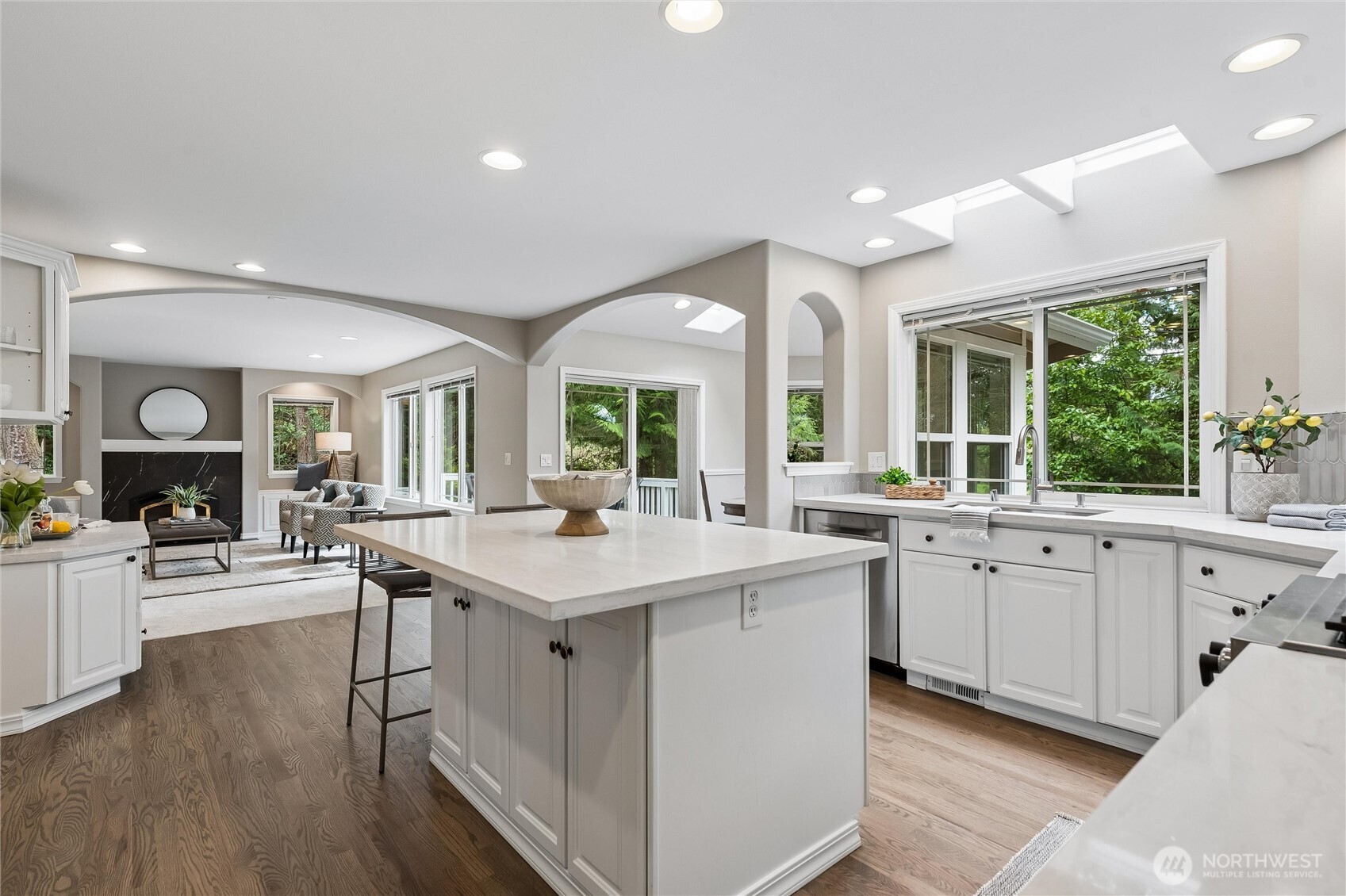 4404 240th Street Southwest Mountlake Terrace, WA 98043 - Photo 9 of 39