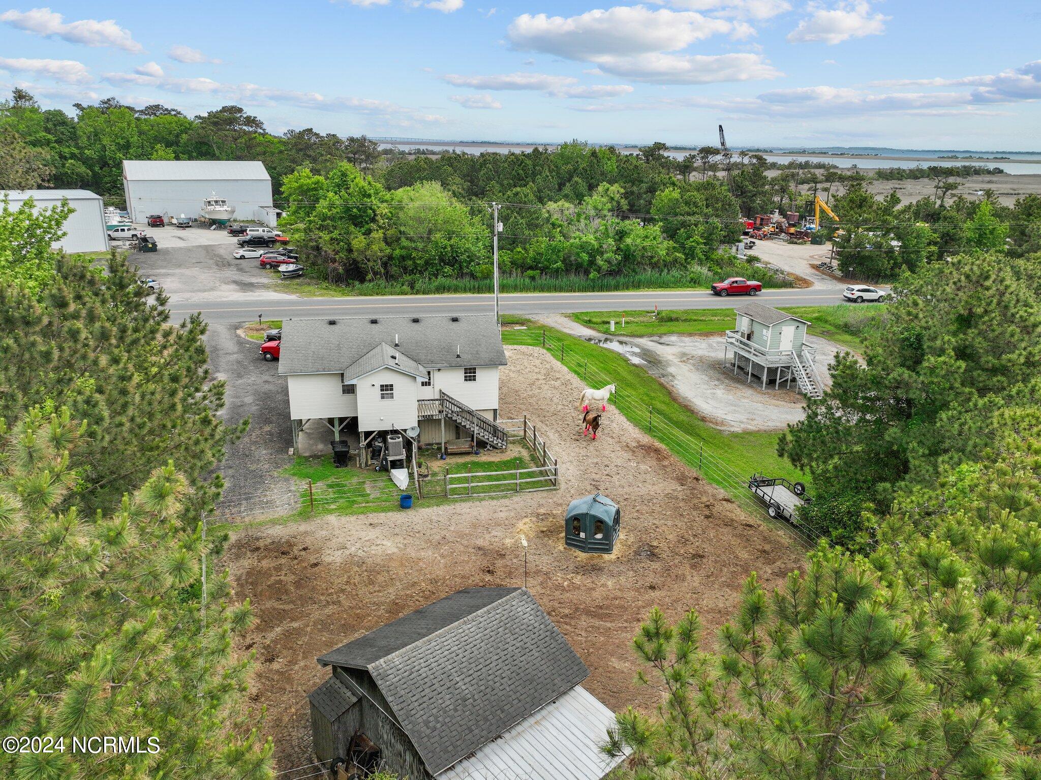 232 Harbor Road Wanchese, NC 27981 - Photo 17 of 49 17-web-or-mls-DJI_0359