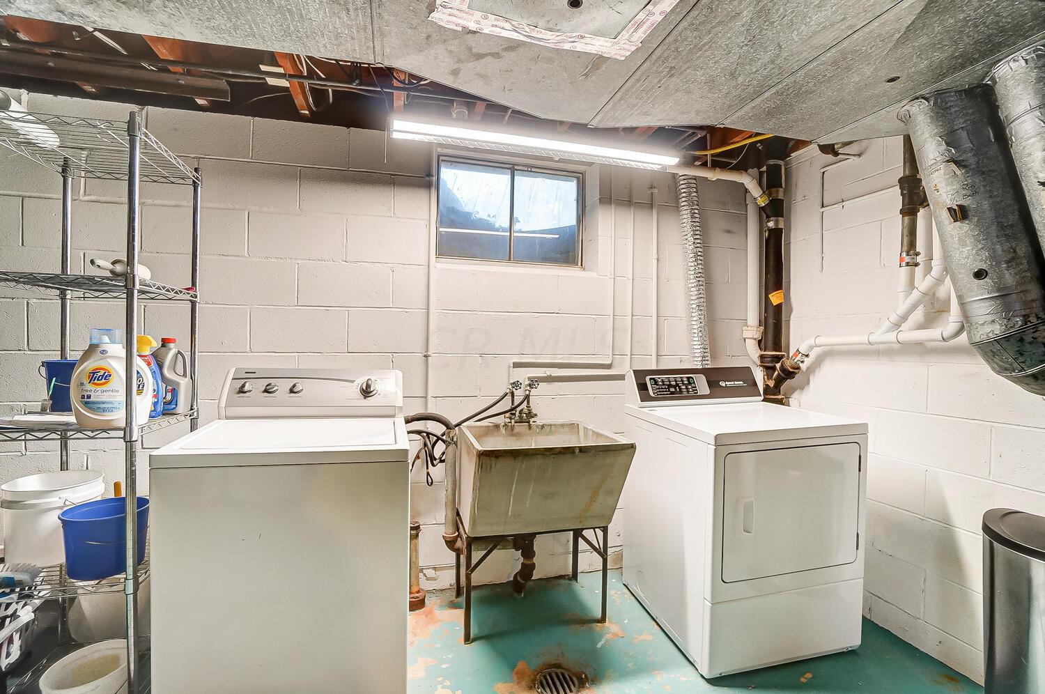 2811 Halstead Road Columbus, OH 43221 - Photo 55 of 64 50042820-058_web