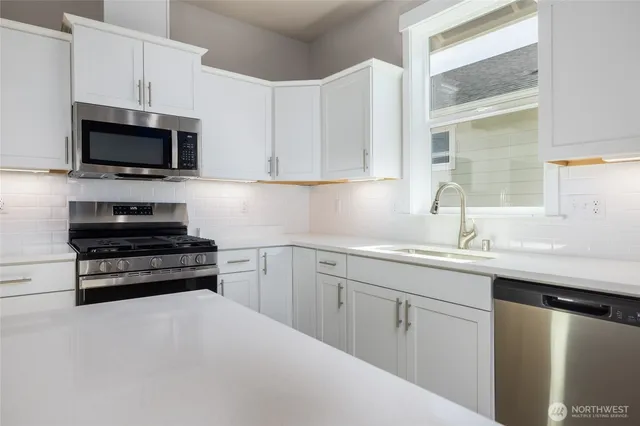 $670,900 | 825 Parkland Loop, Sedro-Woolley, WA 98284