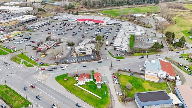 an aerial view of multiple house