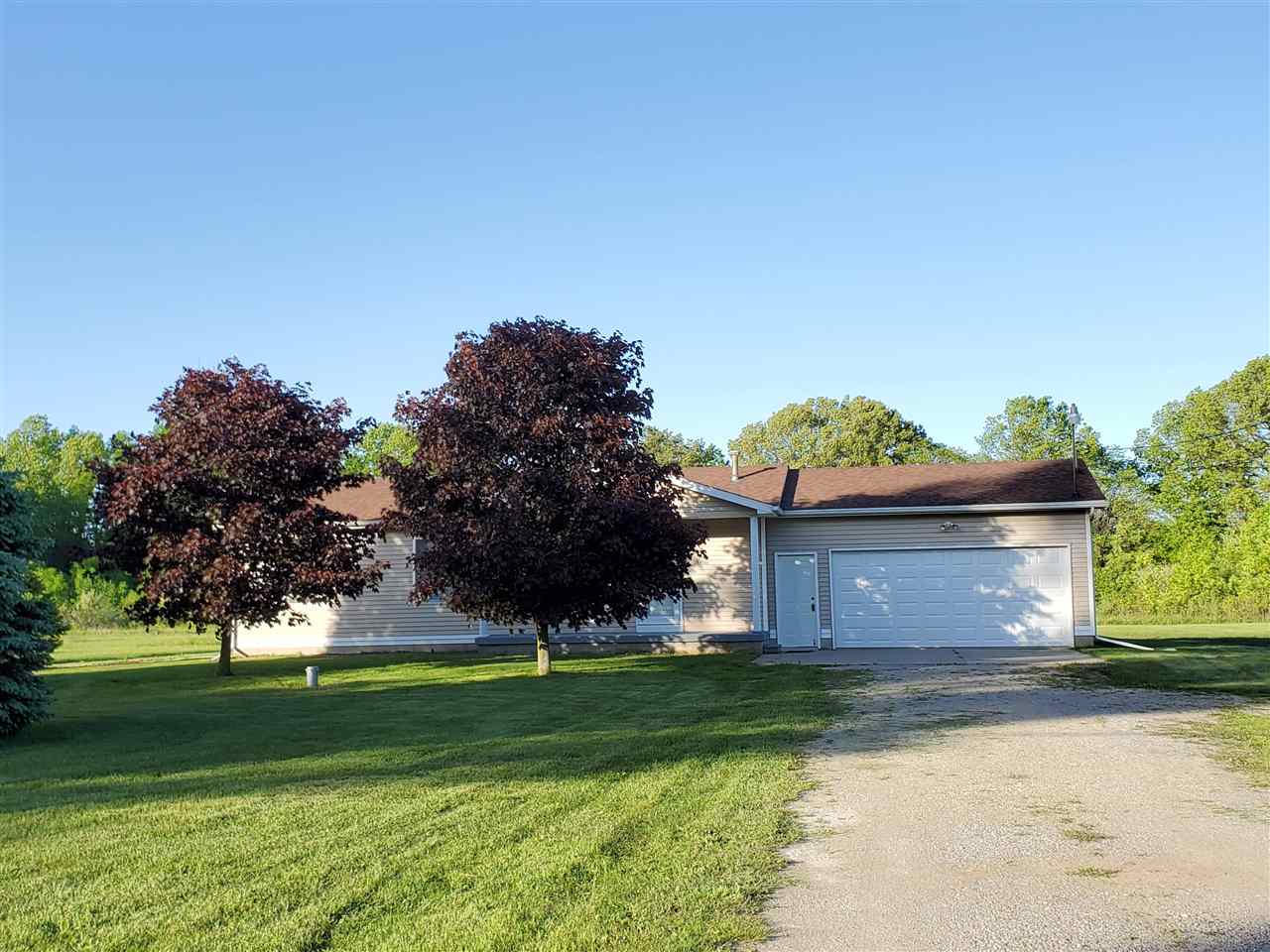 14144 Seymour Road Montrose, MI 48457 - Photo 1 of 18