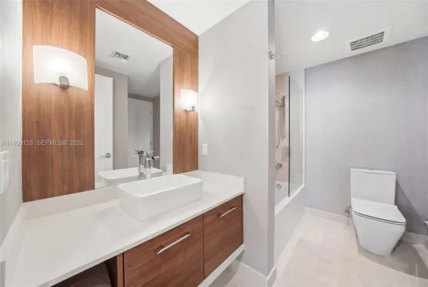 $5,200 | 601 Northeast 27th Street, Unit 1508, Miami, FL 33137