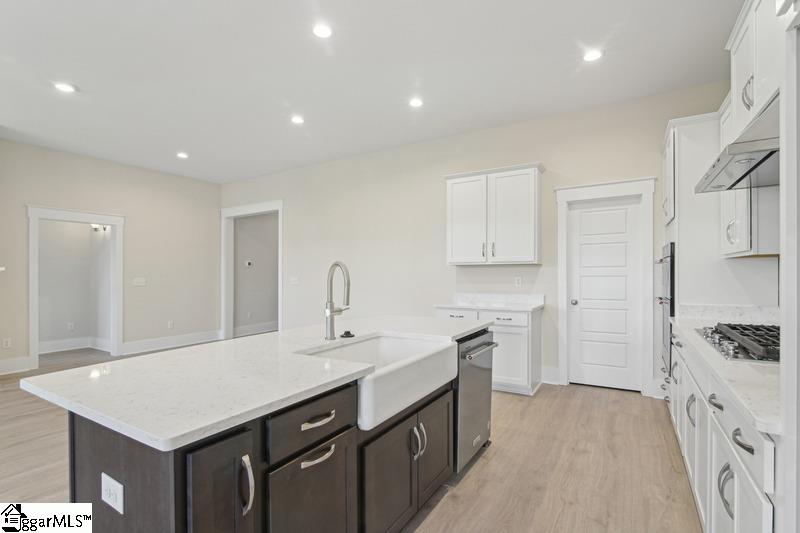 119 Leander Drive Greer, SC 29651 - Photo 5 of 23