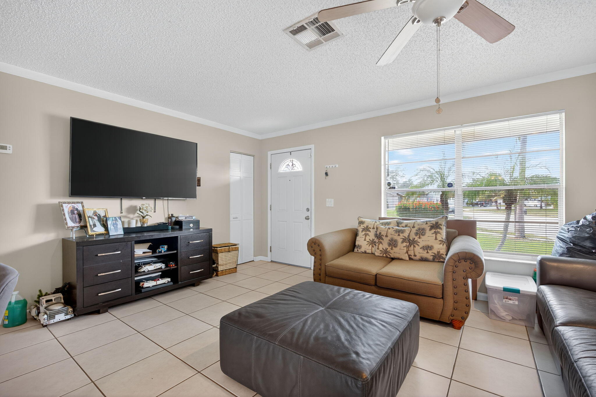102 Cedar Court Jupiter, FL 33458 - Photo 15 of 45 .