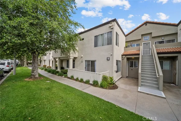 $445,000 | 21370 Nandina Lane, Unit 103, Newhall, CA 91321