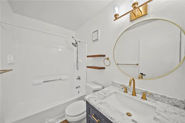 $445,000 | 21370 Nandina Lane, Unit 103, Newhall, CA 91321