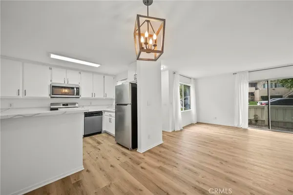 $445,000 | 21370 Nandina Lane, Unit 103, Newhall, CA 91321