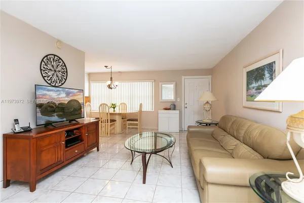 $2,400 | 3131 South Ocean Drive, Unit 110, Hallandale Beach, FL 33009