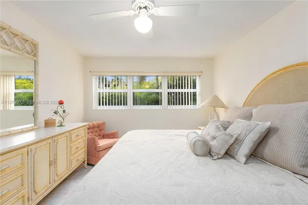 $2,400 | 3131 South Ocean Drive, Unit 110, Hallandale Beach, FL 33009