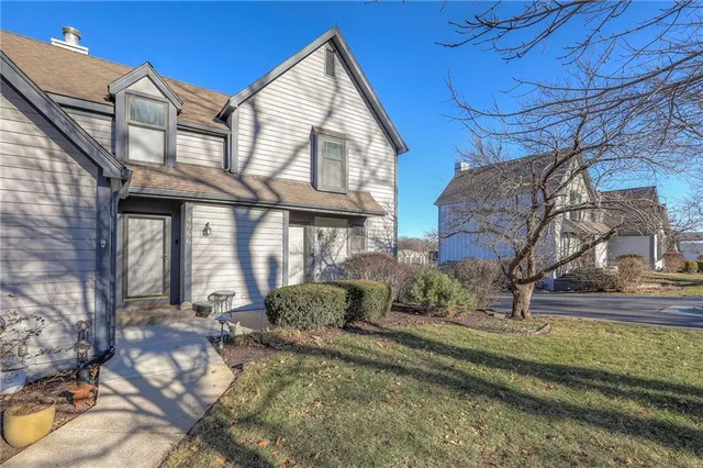 $289,950 | 4964 West 60th Terrace, Mission, KS 66205