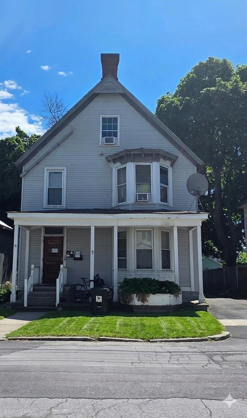 9 Couch Street Plattsburgh, NY 12901 - Photo 1 of 19 1780341134809