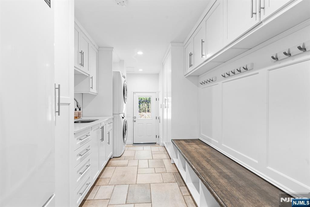 37 Hemlock Road Livingston, NJ 07039 - Photo 18 of 50