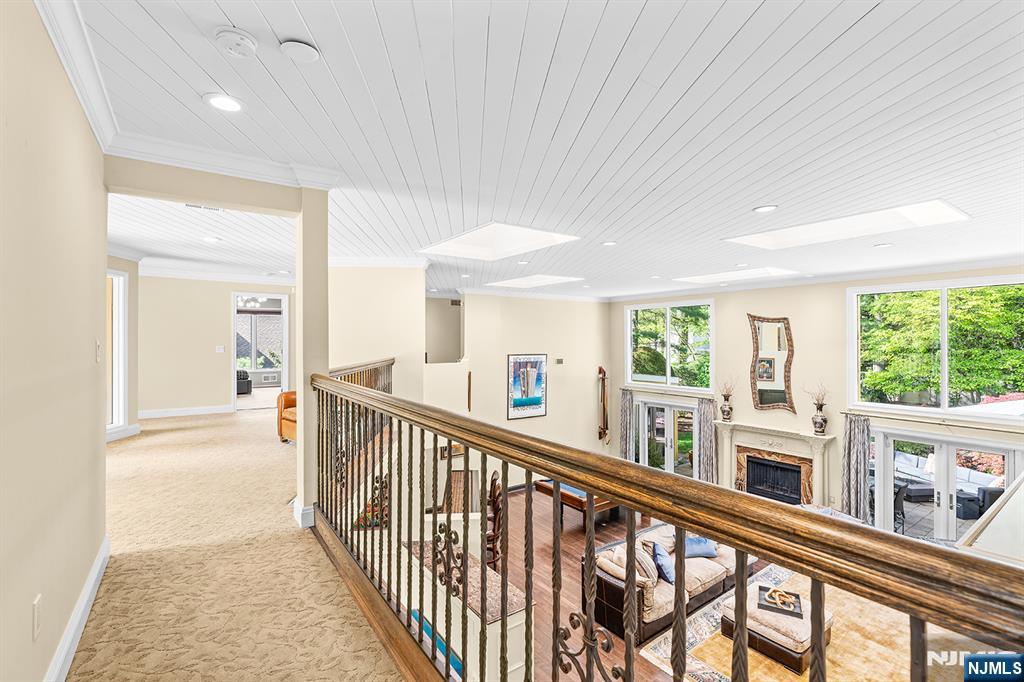 37 Hemlock Road Livingston, NJ 07039 - Photo 29 of 50