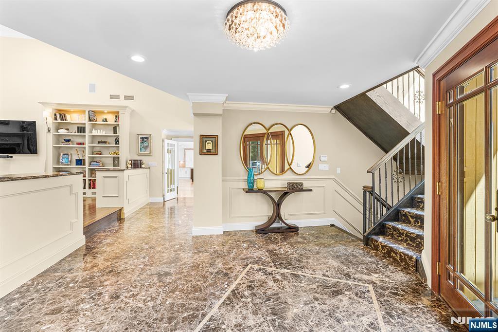 37 Hemlock Road Livingston, NJ 07039 - Photo 5 of 50