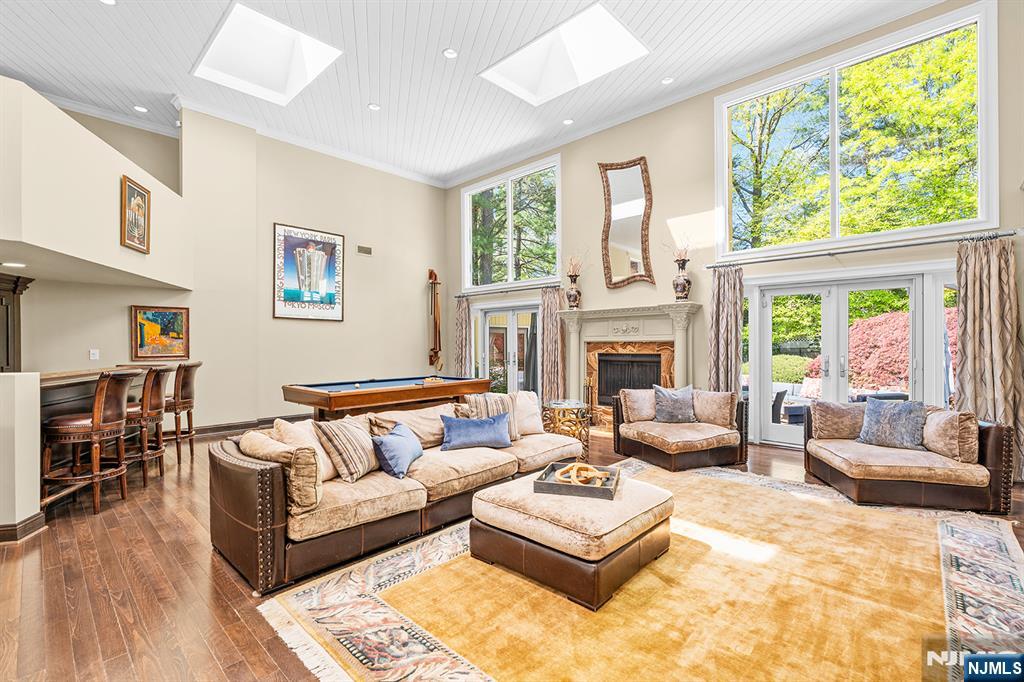 37 Hemlock Road Livingston, NJ 07039 - Photo 7 of 50