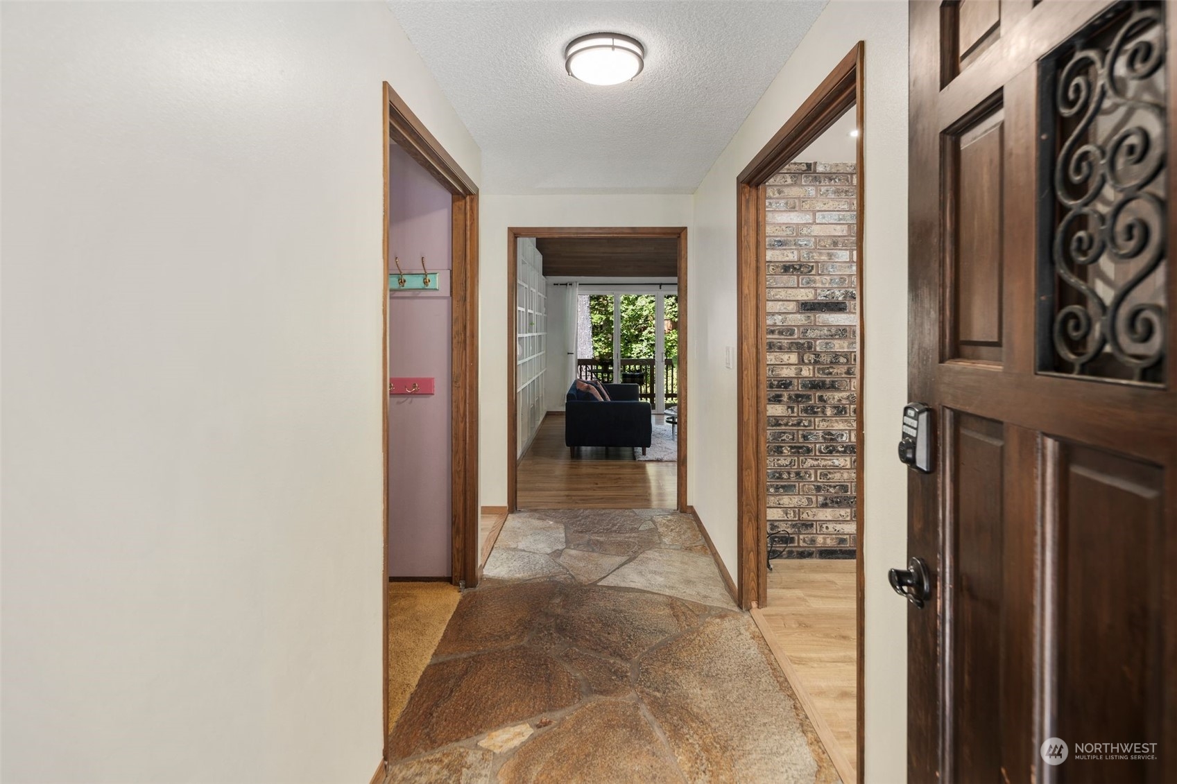 15612 Southeast 148th Street Renton, WA 98059 - Photo 3 of 40
