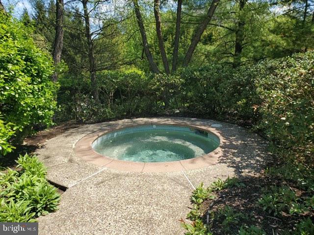 1297 Farm Road Berwyn, PA 19312 - Photo 4 of 37