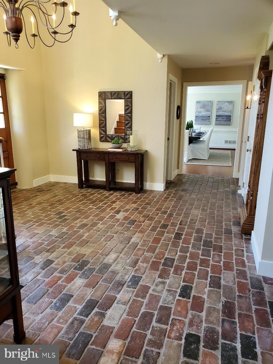 1297 Farm Road Berwyn, PA 19312 - Photo 8 of 37