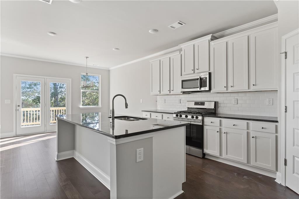 5903 Springs Way Stonecrest, GA 30038 - Photo 6 of 33
